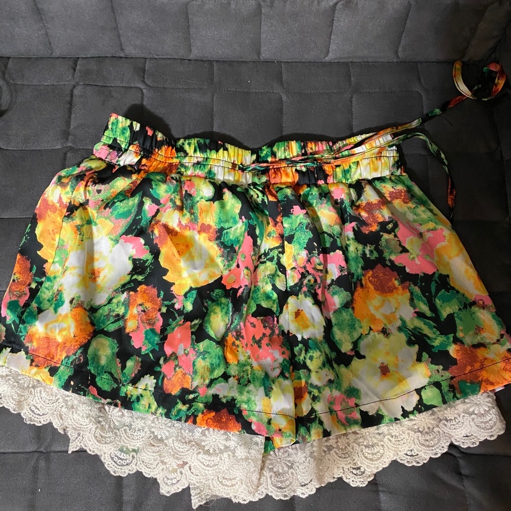 Mini shorts